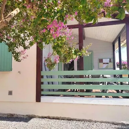 3 Etoiles - Piscine - Eebic0 Camping Massillargues-Attuech